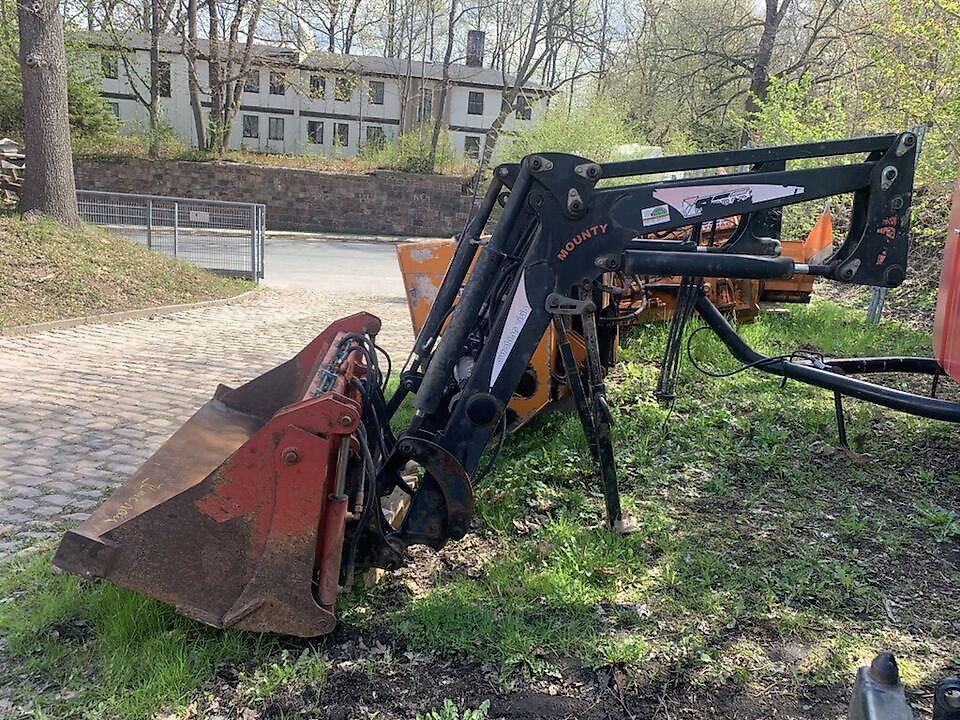 Tracteur Metrac à cabine de chargeur