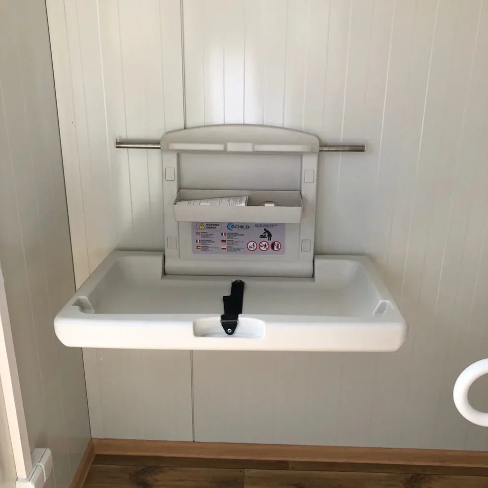Conteneur en panneaux sandwich avec toilettes 6,00×3,00