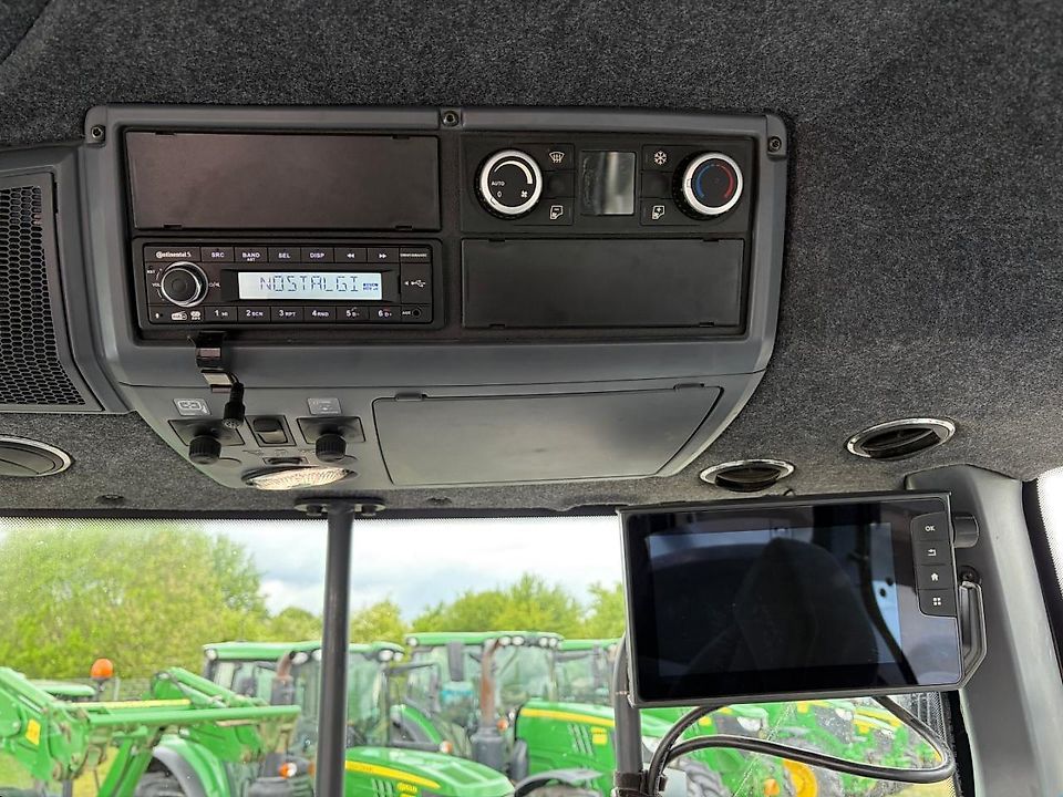 Valtra Q305  2023