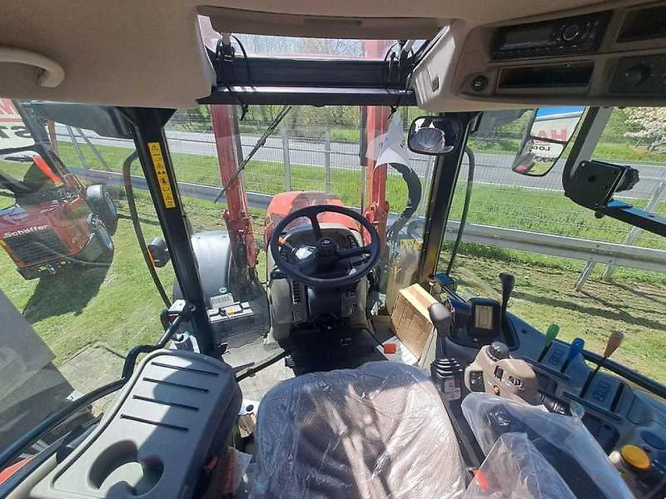 Tracteur MAXXUM 125