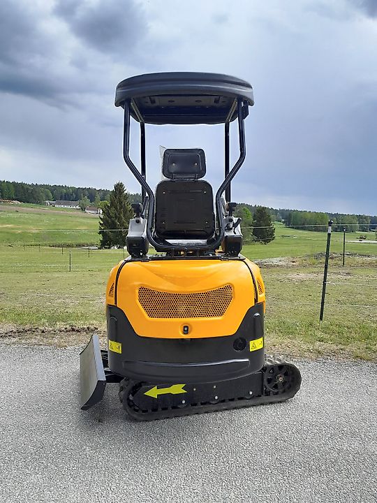 Mini-pelle 2 tonnes