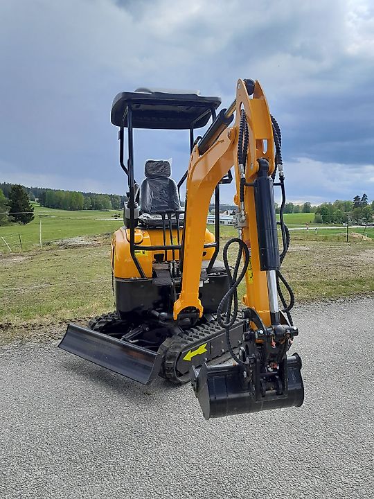 Mini-pelle 2 tonnes