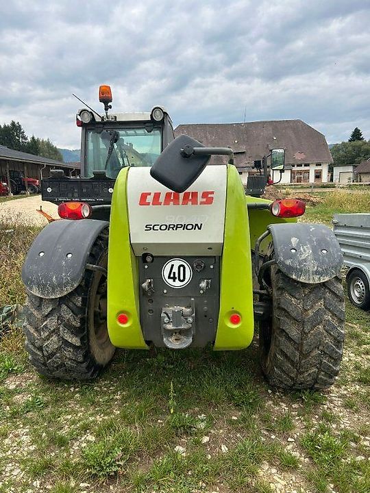 Tracteur Scorpion 9040