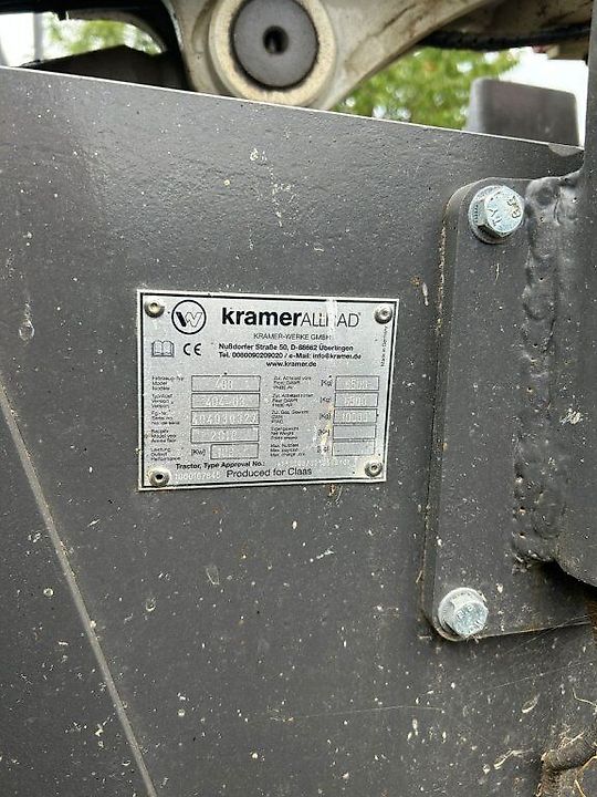 Tracteur Scorpion 9040