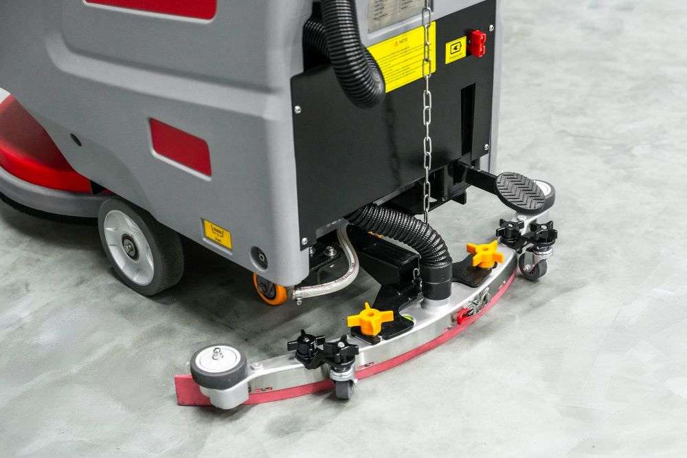 Autolaveuse CleanMaster Pro – 2600 m²/h, batterie incluse NEUF