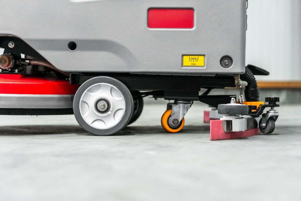 Autolaveuse CleanMaster Pro – 2600 m²/h, batterie incluse NEUF