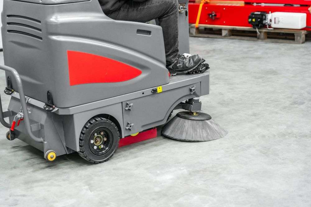 Balayeuse autoportée CleanMaster Ultimate - 8800 ㎡/h