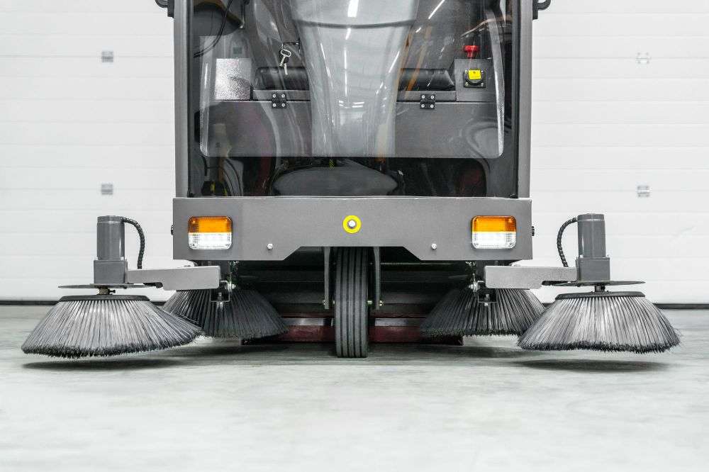 Balayeuse autoportée Clean Master Xtreme - 18000 m²/h