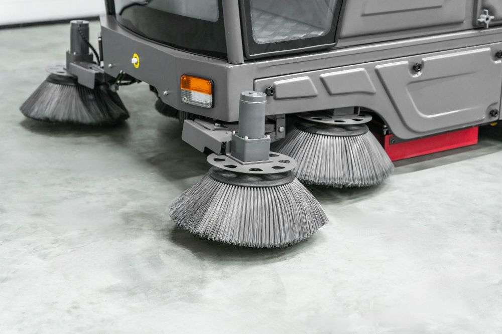 Balayeuse autoportée Clean Master Xtreme - 18000 m²/h