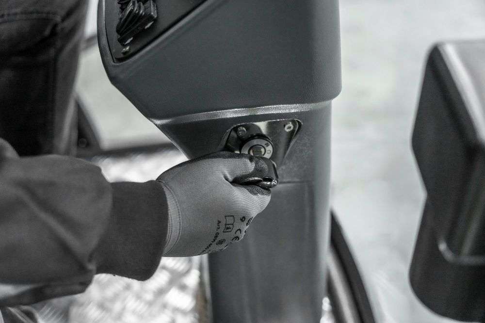 Balayeuse autoportée Clean Master Xtreme - 18000 m²/h