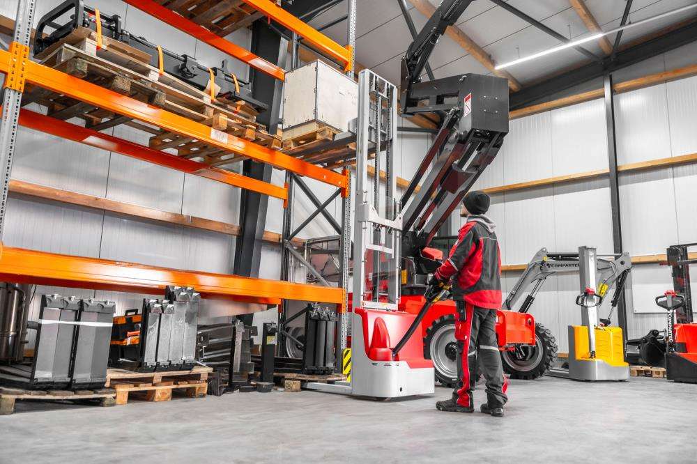 Gerbeur électrique CS15 Pro - 1500 kg jusqu'à 4000 mm