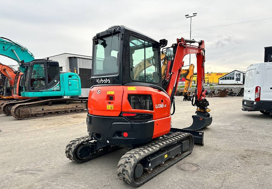Kubota U36-4 agri-tract