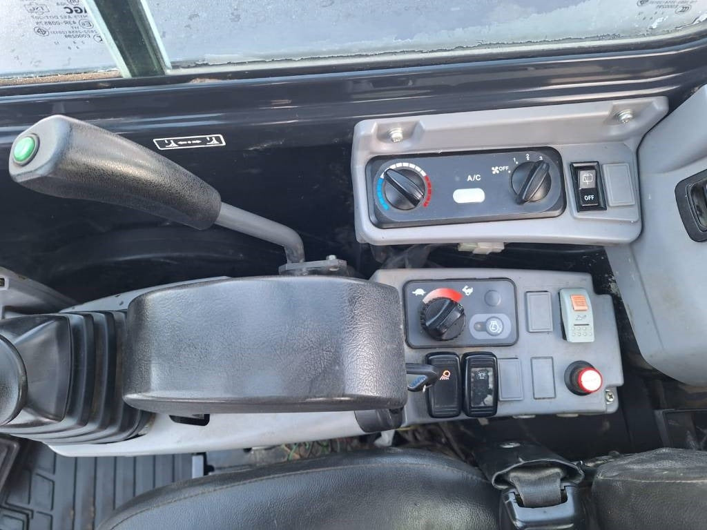 Mini Escavadora Kubota U36-4 + 3 Caçambas – 3,9T agri-tract