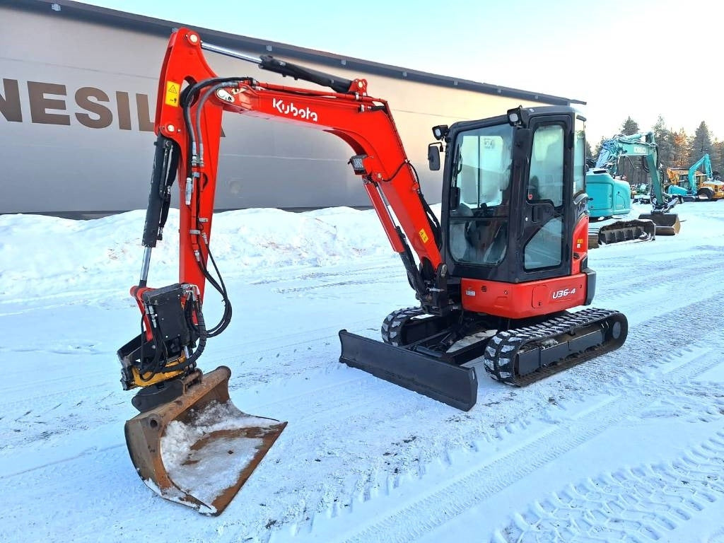 Mini Escavadora Kubota U36-4 + 3 Caçambas – 3,9T agri-tract