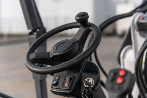 Chargeuse sur pneus 1200 kg – direction articulée, CT-W12 agri-tract