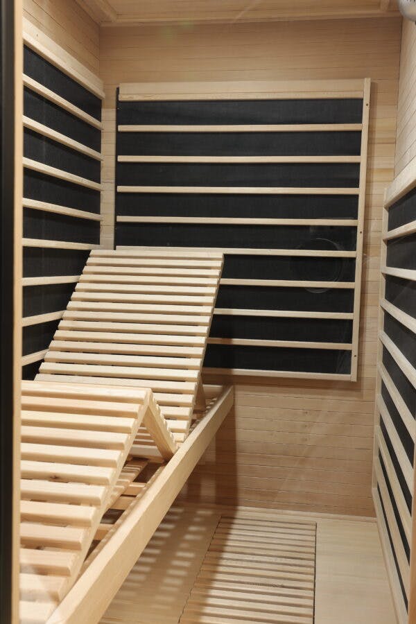 Sauna de Infravermelhos Distante Premium Black Box: Capacidade para 4 Pessoas agri-tract