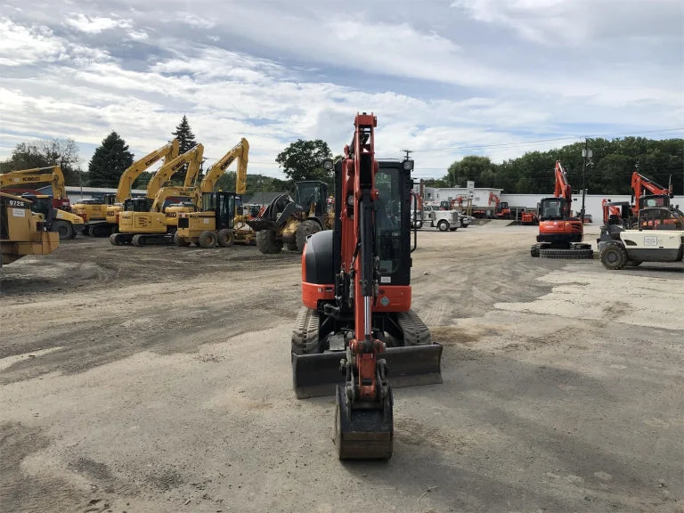 Kubota KX033-4 agri-tract