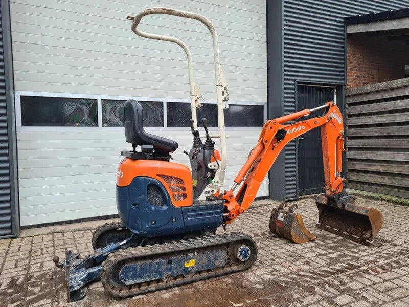 Kubota U10-3 + 3 Caçambas – 1,1T agri-tract