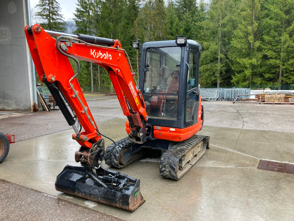 Kubota KX61.3 agri-tract