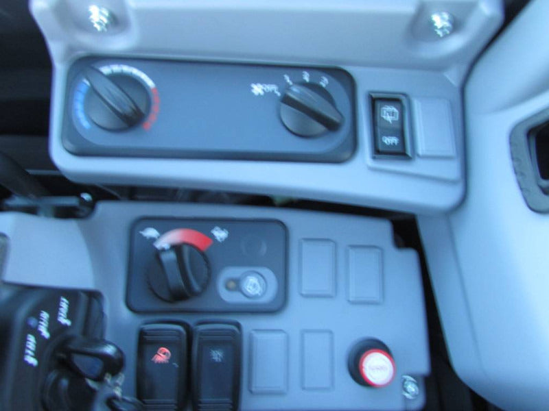 Kubota U36-4 + 3 Caçambas – 3,9T agri-tract