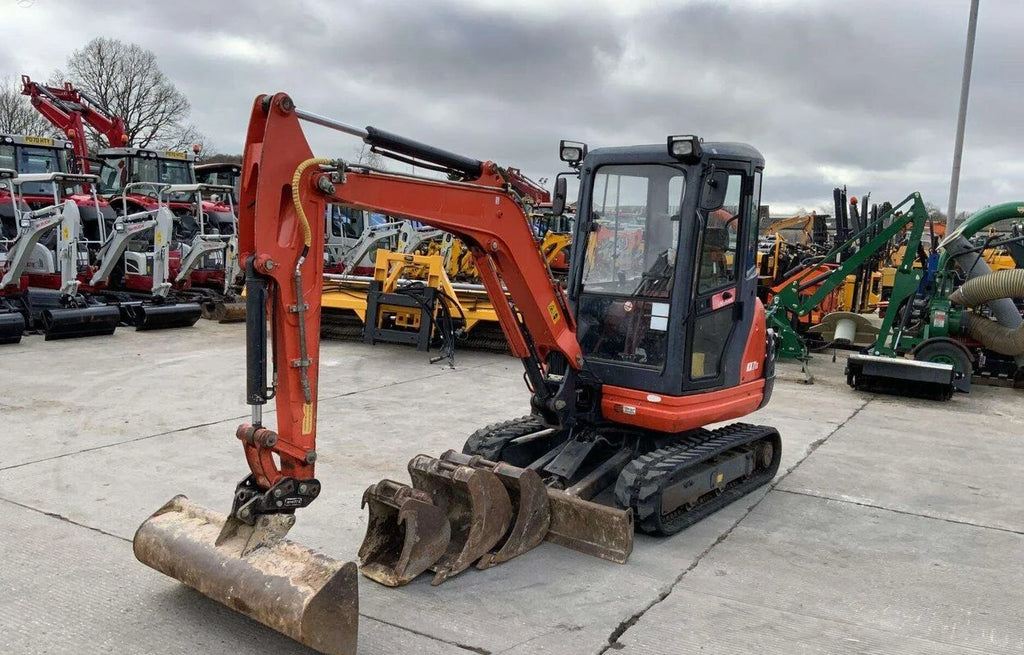 Kubota KX71-3 agri-tract